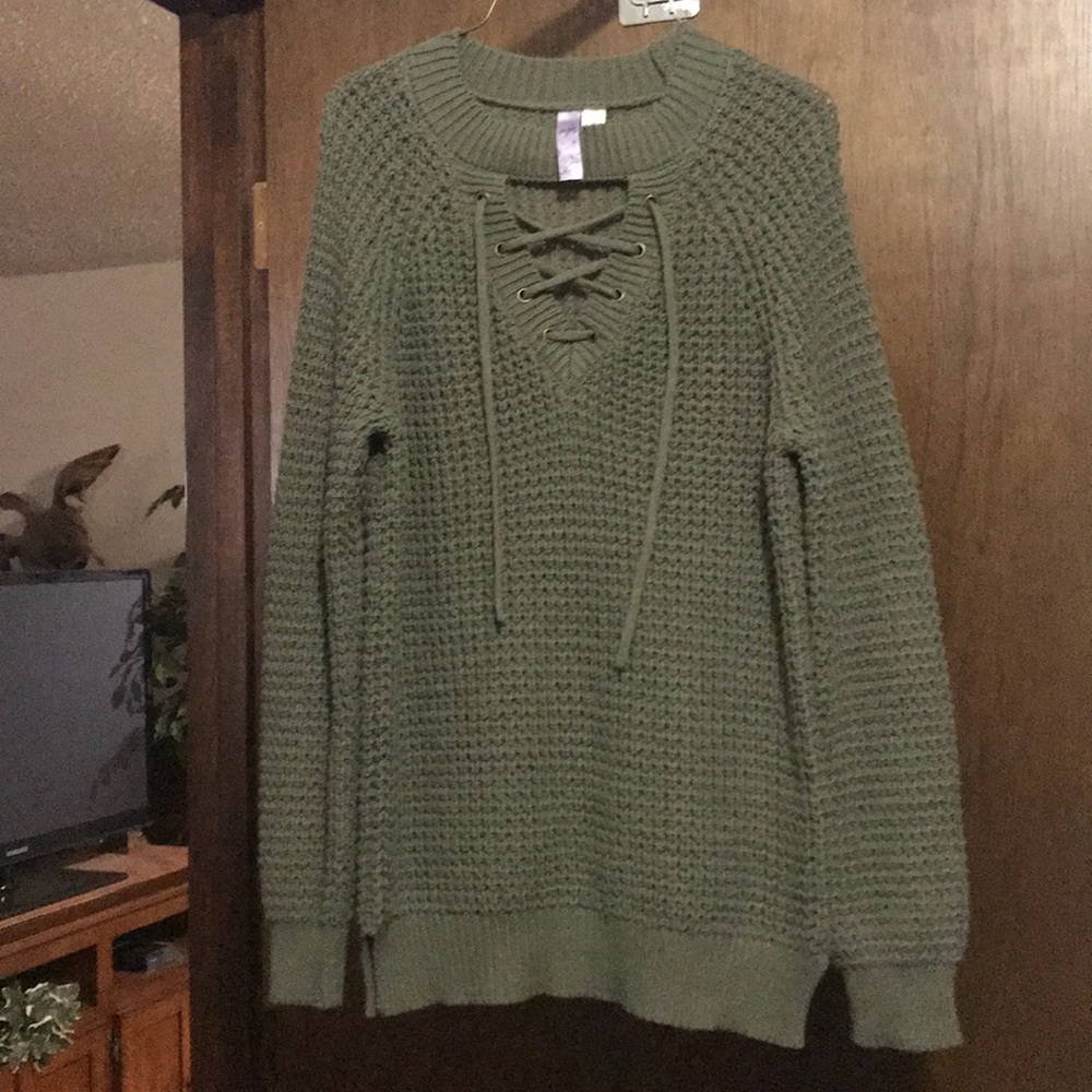 olive green sweater, never worn